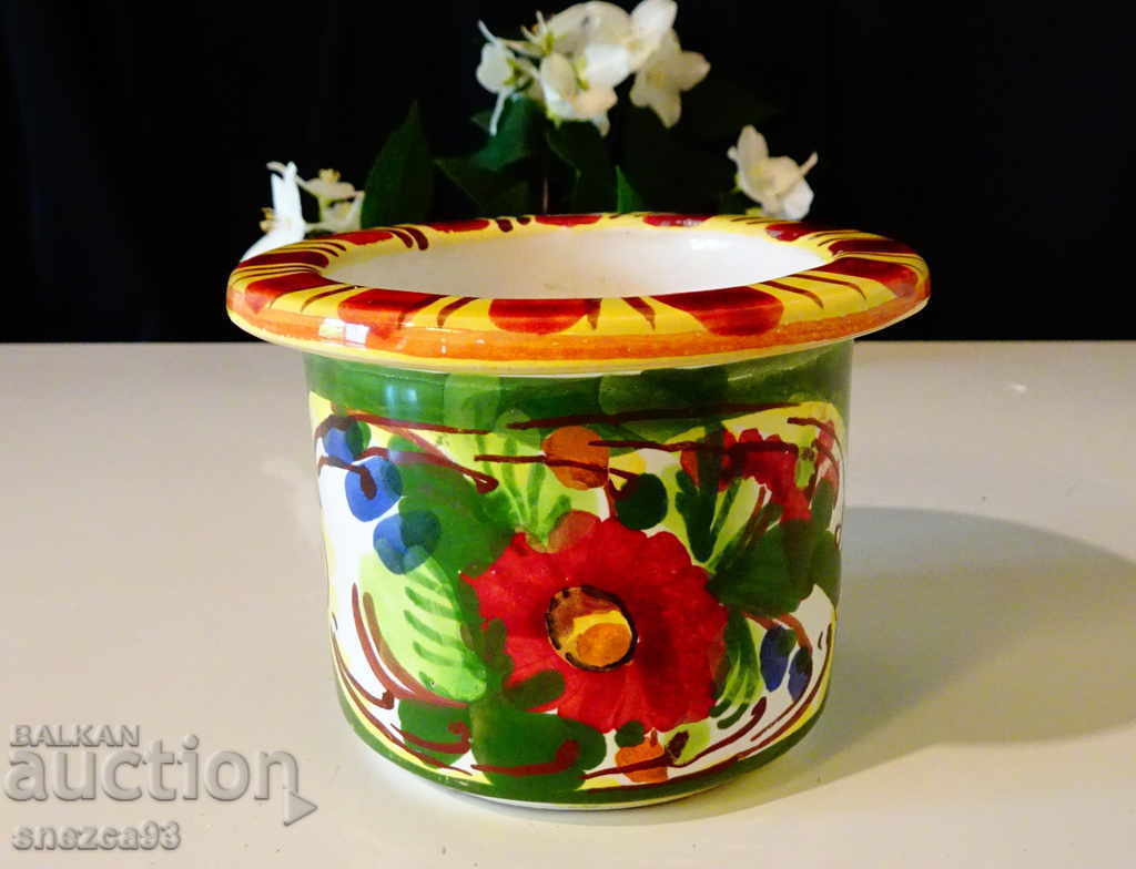 German ceramic pot, hand-painted with price 5.00 BGN | € 2.56 German ceramic pot, hand-painted with price 5.00 BGN | € 2.56