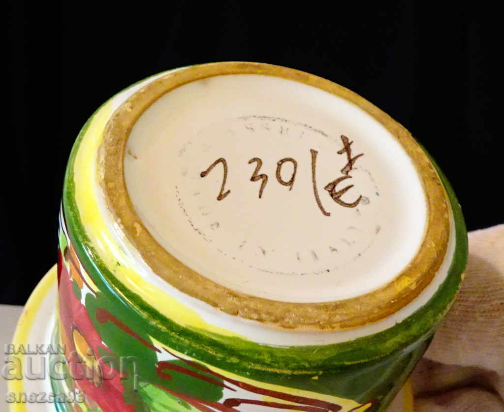 Delivery of German ceramic pot, hand-painted Delivery of German ceramic pot, hand-painted