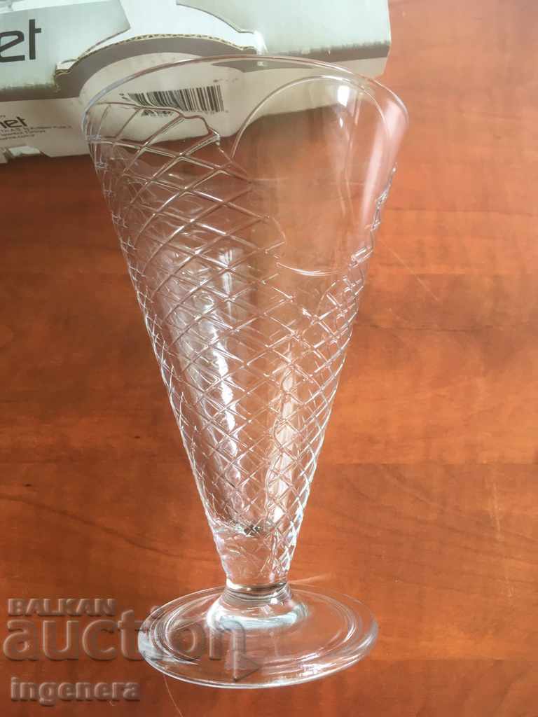 GLASS RELIEF GLASS MELBA ICE CREAM NEW-2 PCS with price 5.00 BGN | € 2.56 GLASS RELIEF GLASS MELBA ICE CREAM NEW-2 PCS with price 5.00 BGN | € 2.56