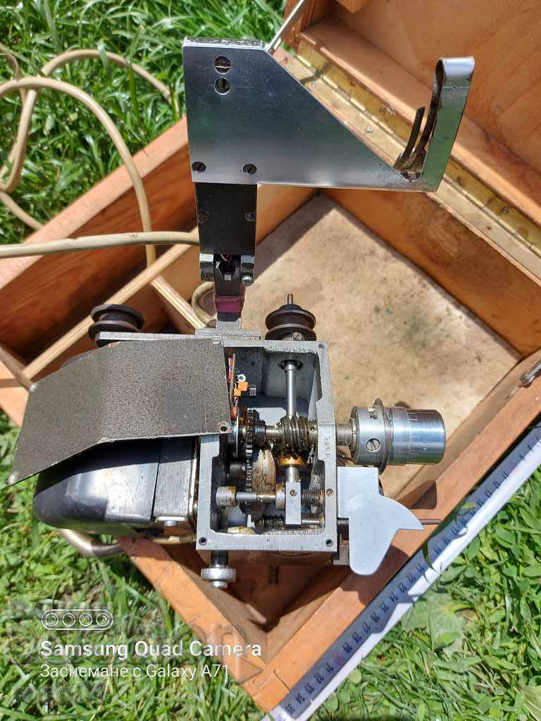 Auction SEWING MACHINE - OVERLOG Auction SEWING MACHINE - OVERLOG