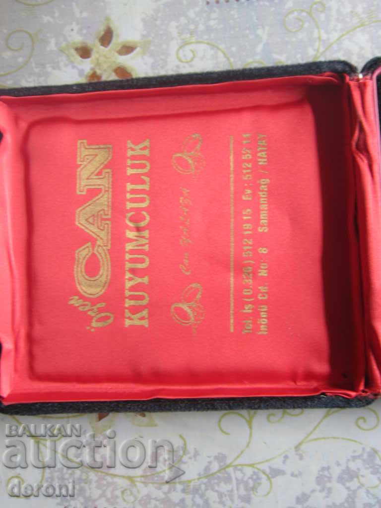 Μεγάλο βραχιόλι αλυσίδα κουτιού κοσμήματος με τιμή 10.00 BGN | € 5.11 Μεγάλο βραχιόλι αλυσίδα κουτιού κοσμήματος με τιμή 10.00 BGN | € 5.11