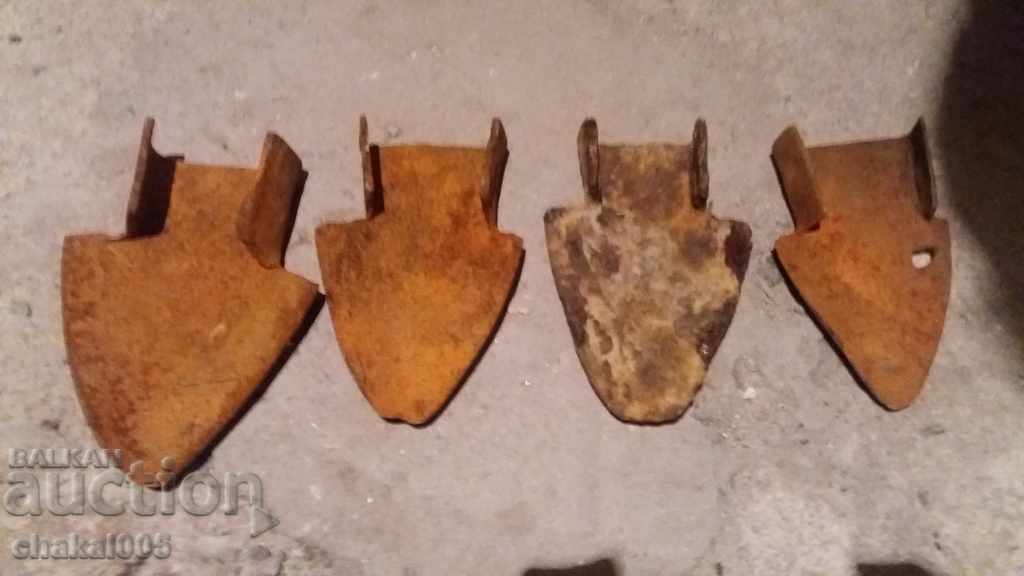 Old torches in lot with price 20.00 BGN | € 10.23