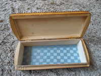 Παλιό ξύλινο κουτί, Τροία