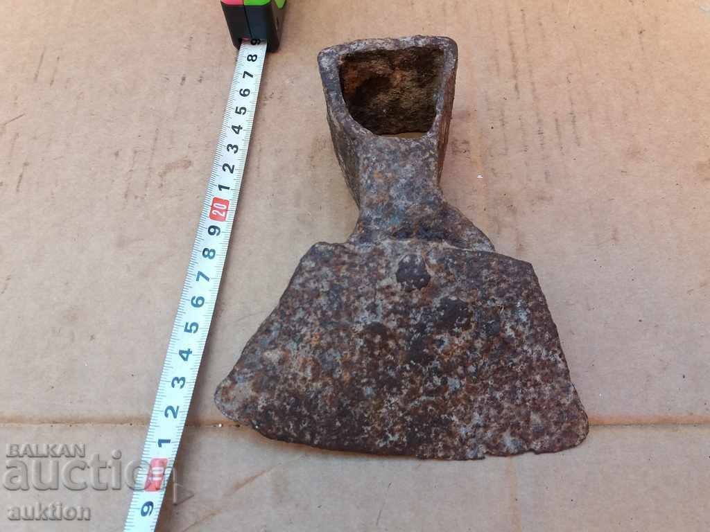 Auction OLD WROUGHT REVIVAL PICK Auction OLD WROUGHT REVIVAL PICK