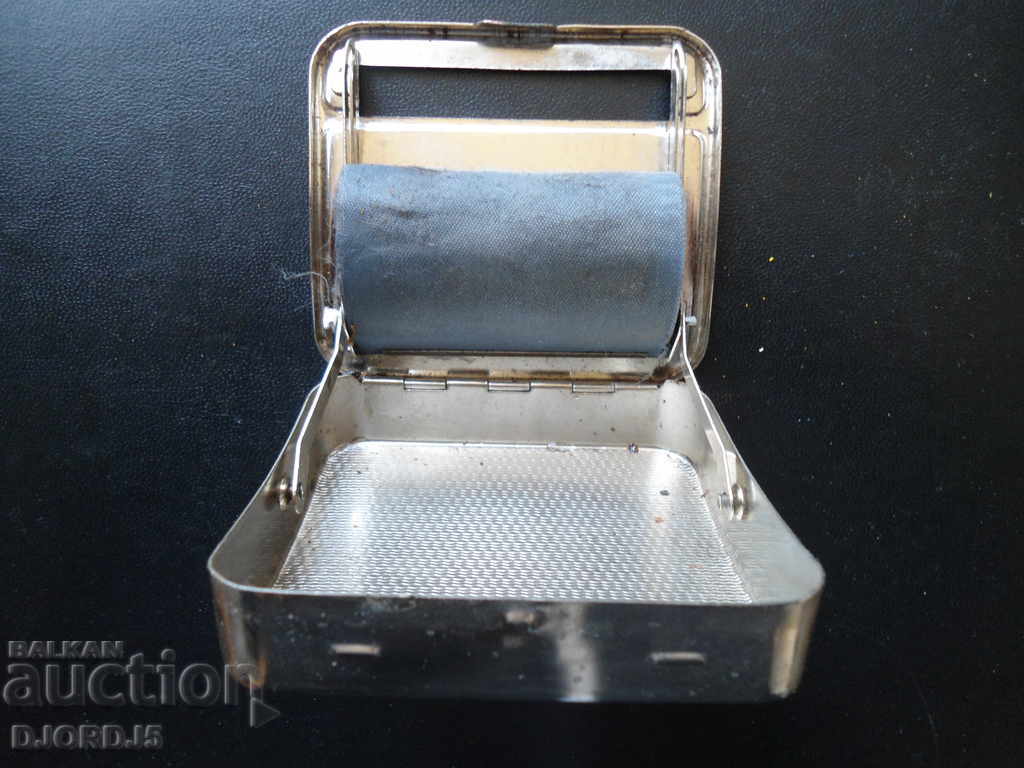 Παλιά μεταλλική θήκη τσιγάρων - 5