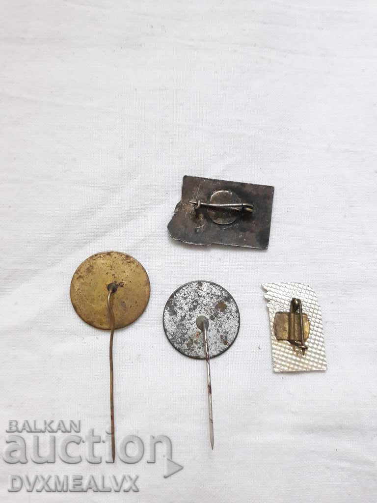 Licitație O mulțime de ecusoane comuniste Licitație O mulțime de ecusoane comuniste