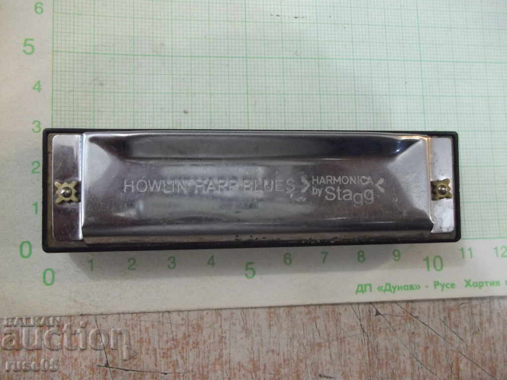 Auction  Accordion "HOWLIN 'HARP BLUES HARMONICA by Stagg" working