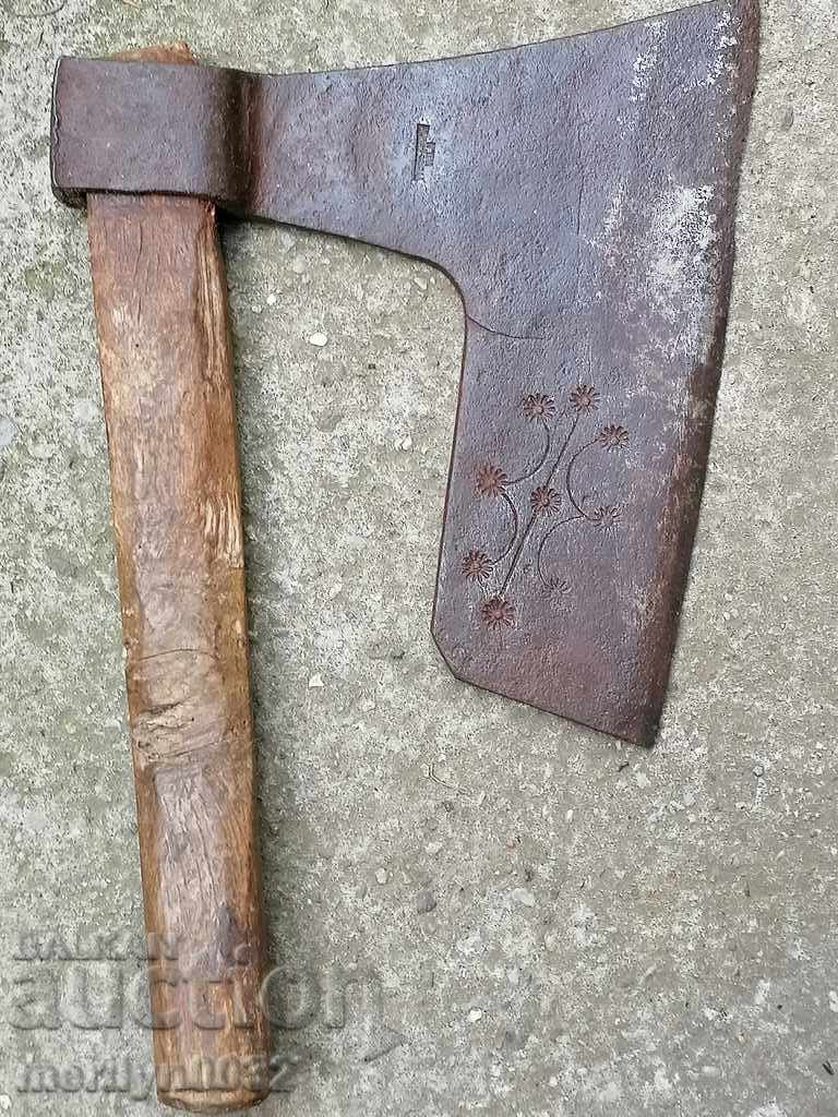 Ax curve with engravings Austria Hungary ax sap with price 120.50 BGN | € 61.61 Ax curve with engravings Austria Hungary ax sap with price 120.50 BGN | € 61.61