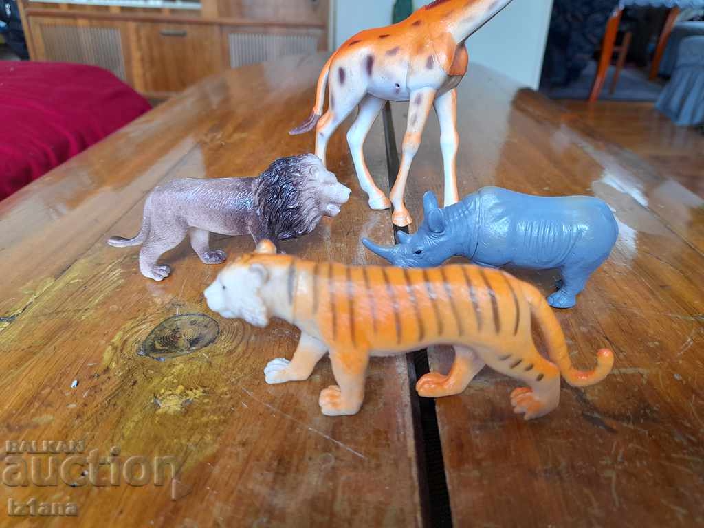 Old figurines, animals with price 20.00 BGN | € 10.23 Old figurines, animals with price 20.00 BGN | € 10.23