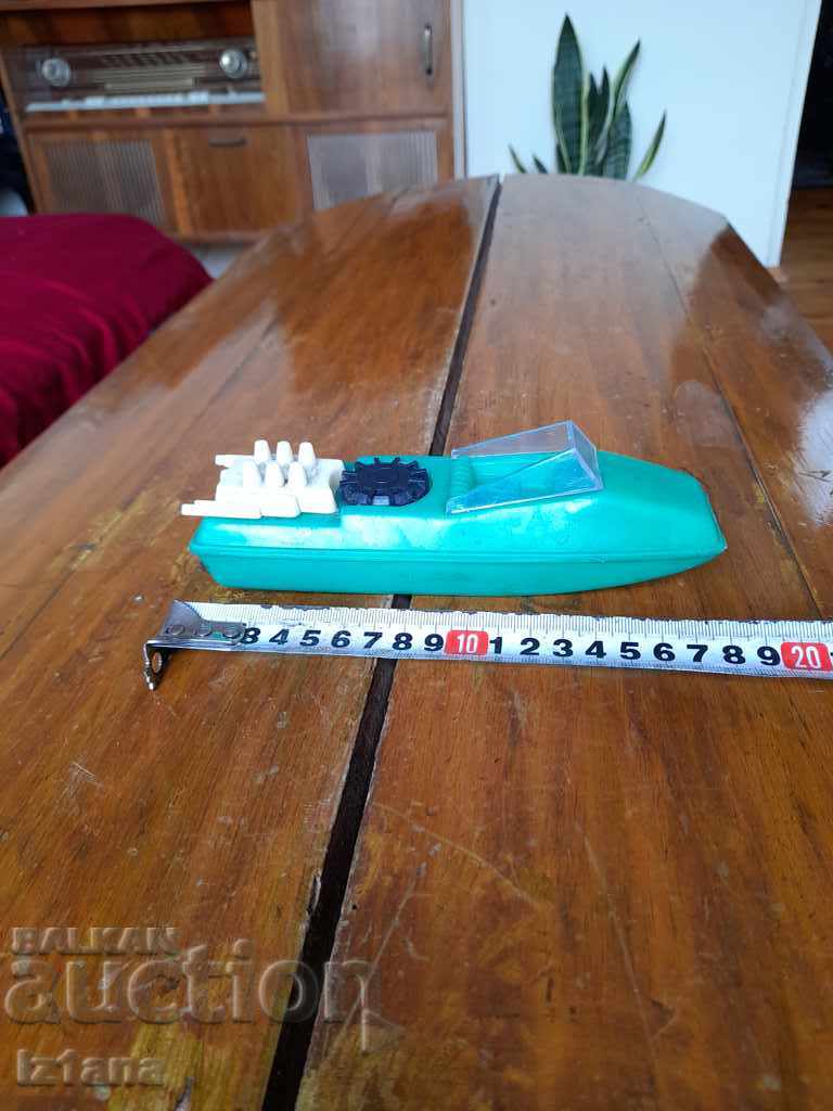 Delivery of An old toy boat, a boat Delivery of An old toy boat, a boat