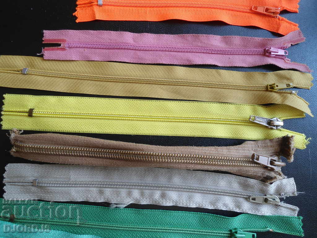 Licitație Fermoare vechi, 14 bucăți