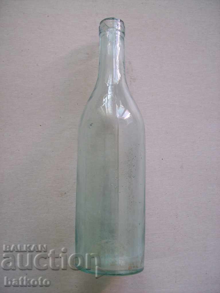 Sticlă veche de înainte de 09.09.1944