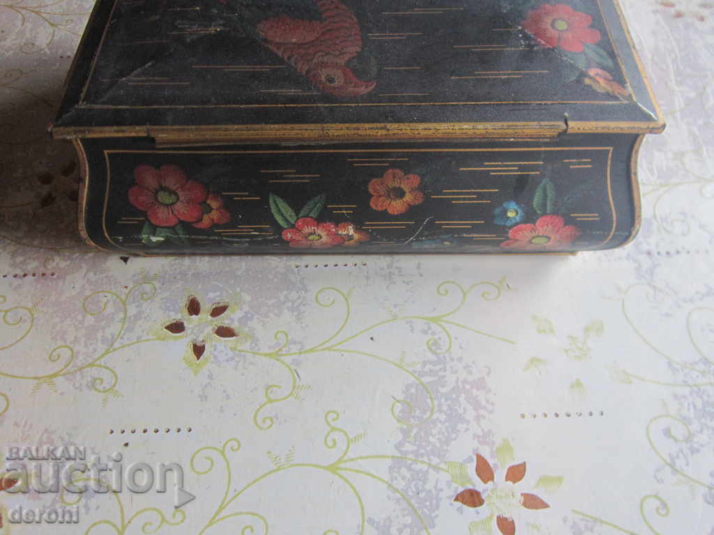 Παράδοση Λιθογραφικό μεταλλικό κουτί 19ου αιώνα Παράδοση Λιθογραφικό μεταλλικό κουτί 19ου αιώνα