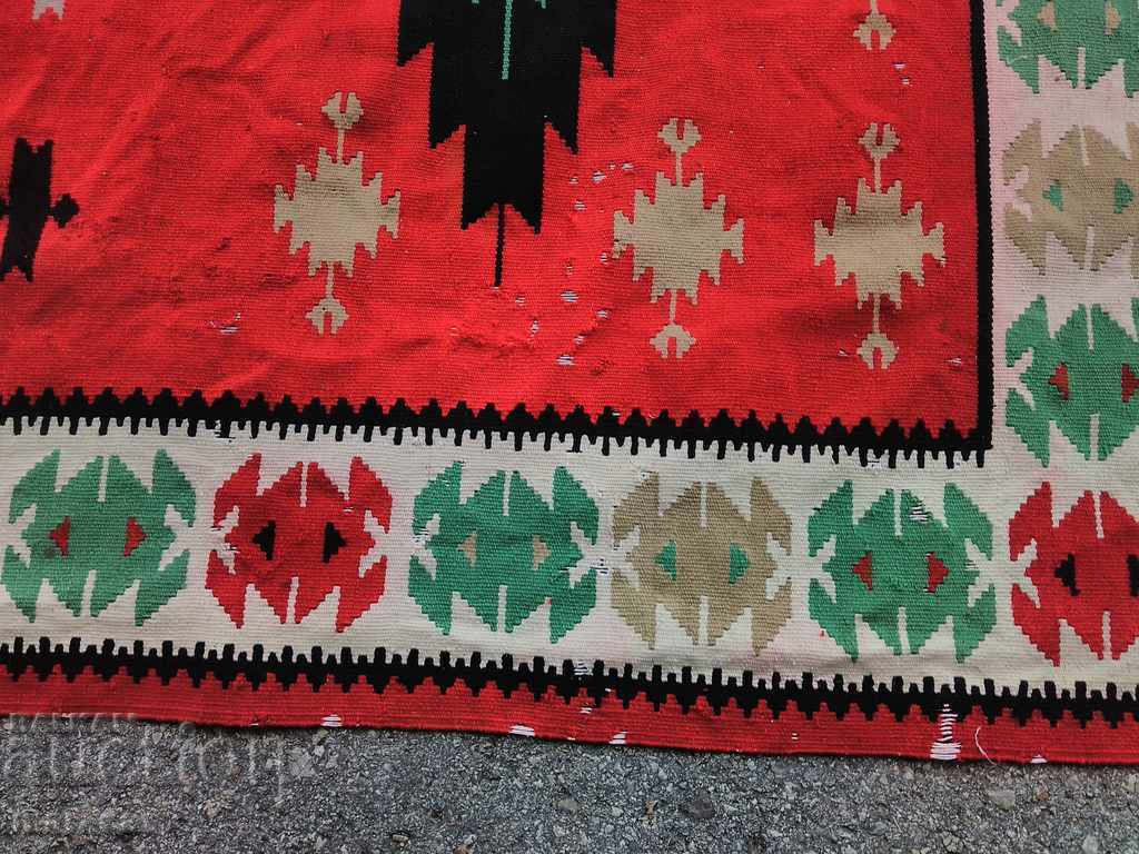 Covor și potecă Chiprovski cu preț € 107.37 | 210.00 BGN