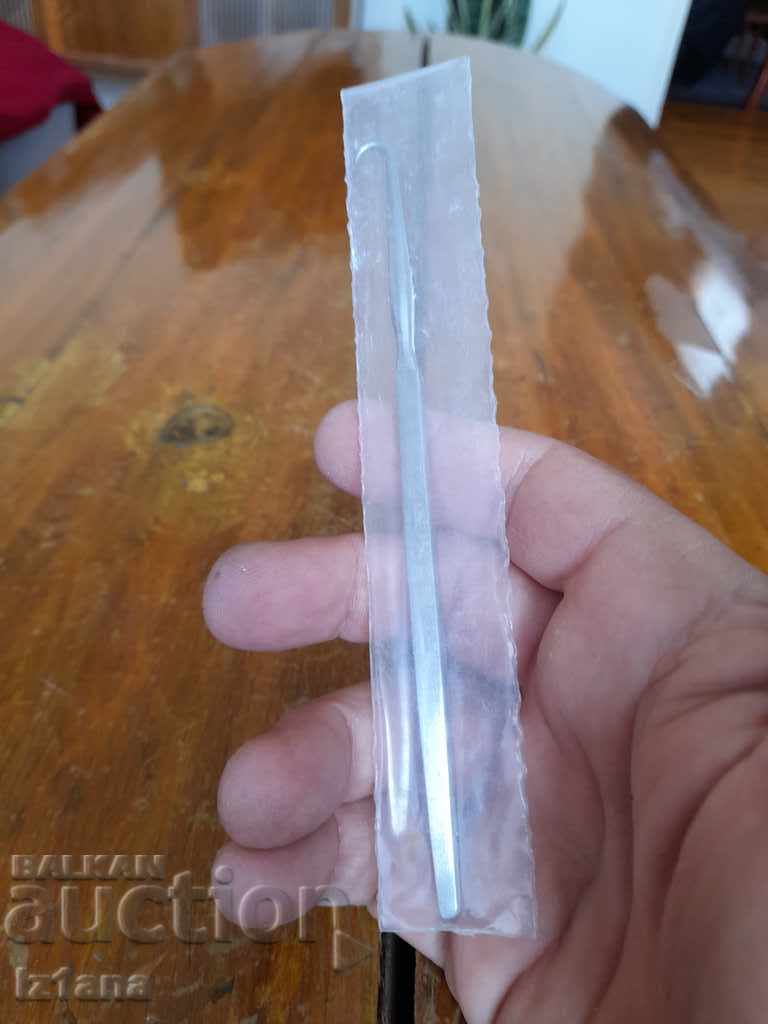 Delivery of Old medical instrument Delivery of Old medical instrument