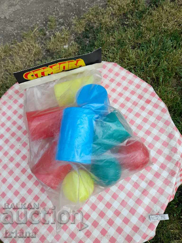 Delivery of Old children's game Shooting at a target Delivery of Old children's game Shooting at a target