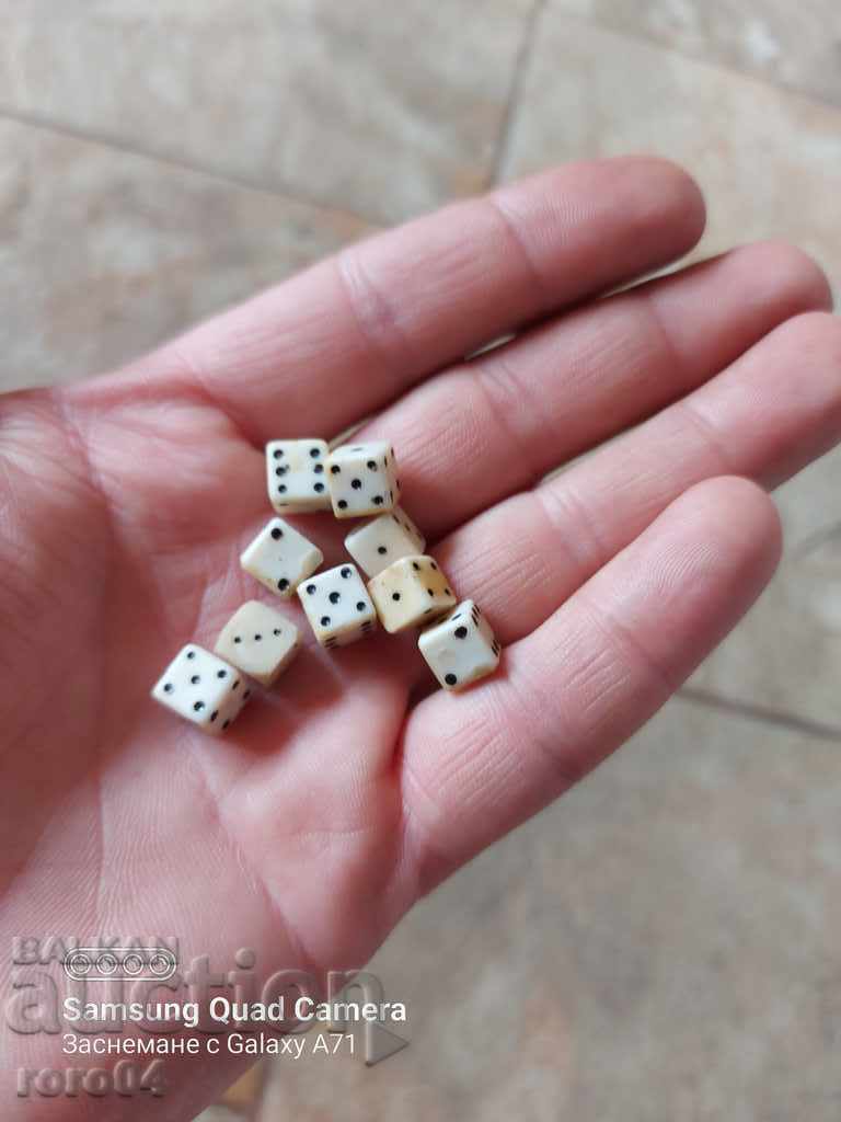 zaruri cu preț 11.11 BGN | € 5.68 zaruri cu preț 11.11 BGN | € 5.68