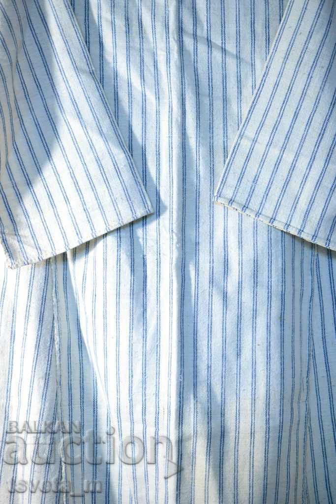 Cămașă lungă de damă, costum popular cu preț € 15.00 | 29.34 BGN Cămașă lungă de damă, costum popular cu preț € 15.00 | 29.34 BGN