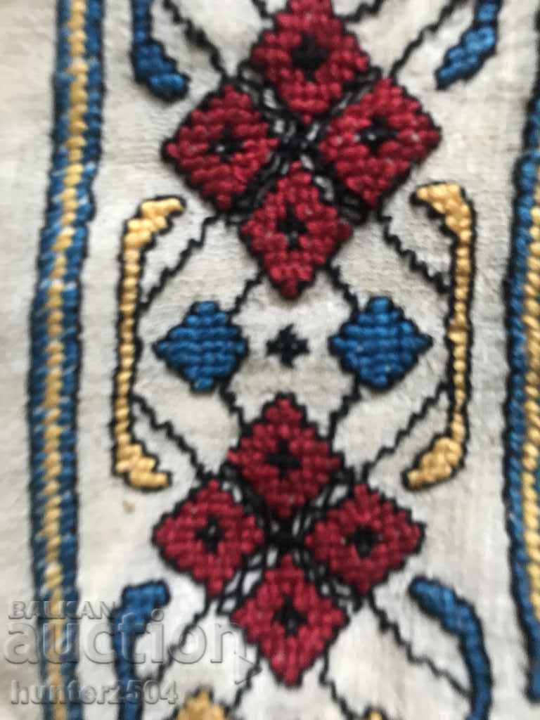 Аукцион Риза-стар бродиран кенар Аукцион Риза-стар бродиран кенар