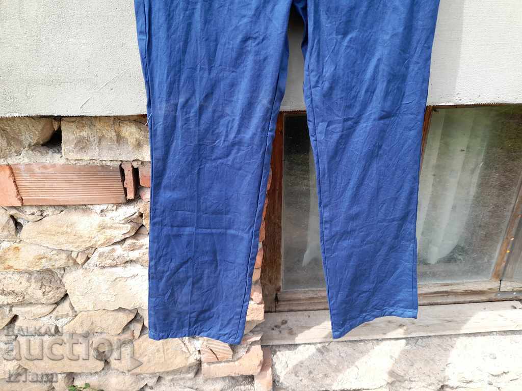 Licitație Pantaloni vechi de lucru Licitație Pantaloni vechi de lucru