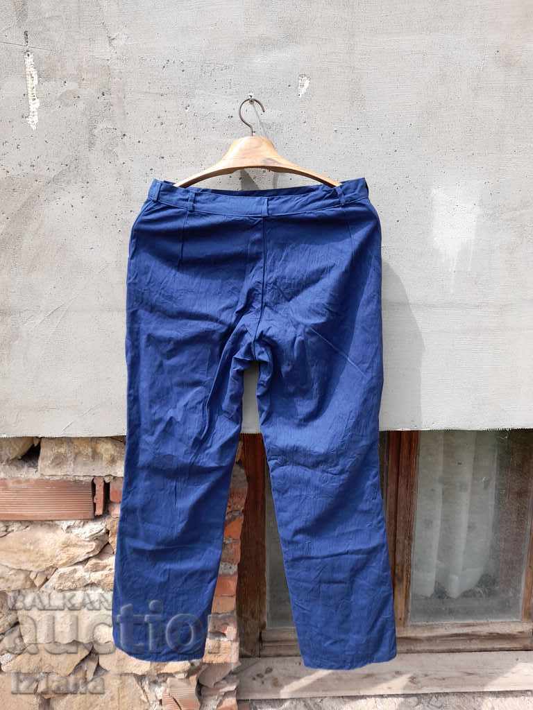 Livrarea Pantaloni vechi de lucru Livrarea Pantaloni vechi de lucru