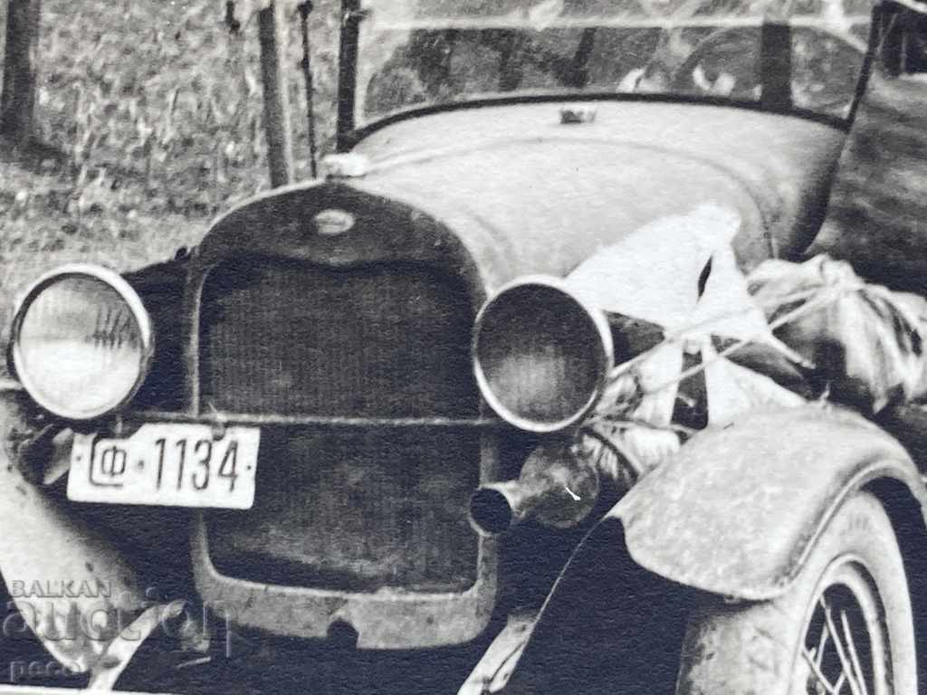 Auction Overloaded car SF 1134 on the road to Orhanie 1932 Auction Overloaded car SF 1134 on the road to Orhanie 1932