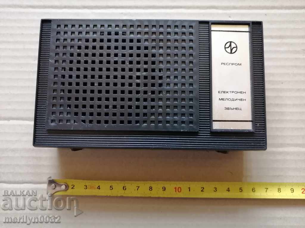 Delivery of Old electronic melodic bell alarm Delivery of Old electronic melodic bell alarm