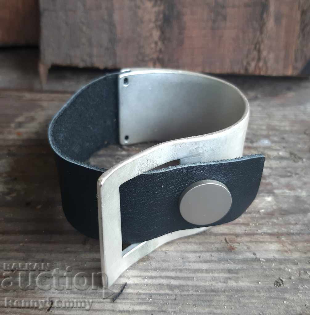 Great women's bracelet