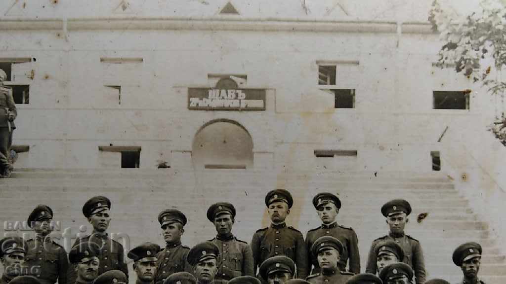 Delivery of ROYAL MILITARY PHOTO, SWORD, BAG, UNIFORM Delivery of ROYAL MILITARY PHOTO, SWORD, BAG, UNIFORM