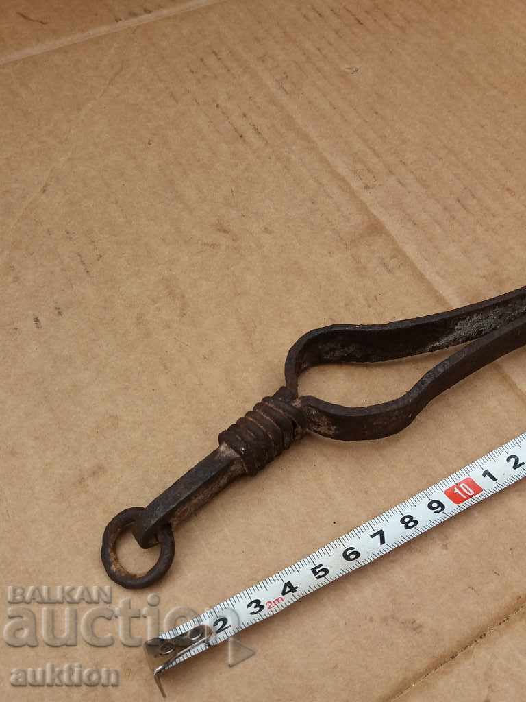 RENAISSANCE DILAF - WROUGHT IRON STOVE with price 2.49 BGN | € 1.27 RENAISSANCE DILAF - WROUGHT IRON STOVE with price 2.49 BGN | € 1.27