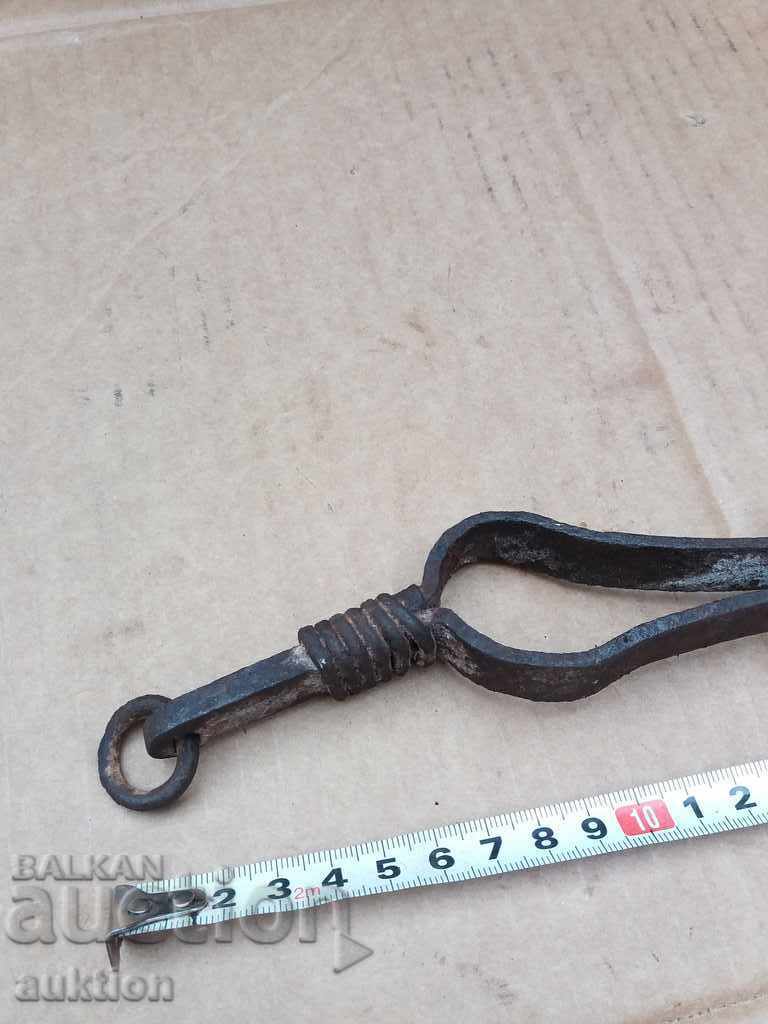 Auction RENAISSANCE DILAF - WROUGHT IRON STOVE Auction RENAISSANCE DILAF - WROUGHT IRON STOVE