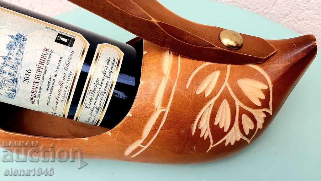 Stand for a bottle of wine with price 45.00 BGN | € 23.01 Stand for a bottle of wine with price 45.00 BGN | € 23.01