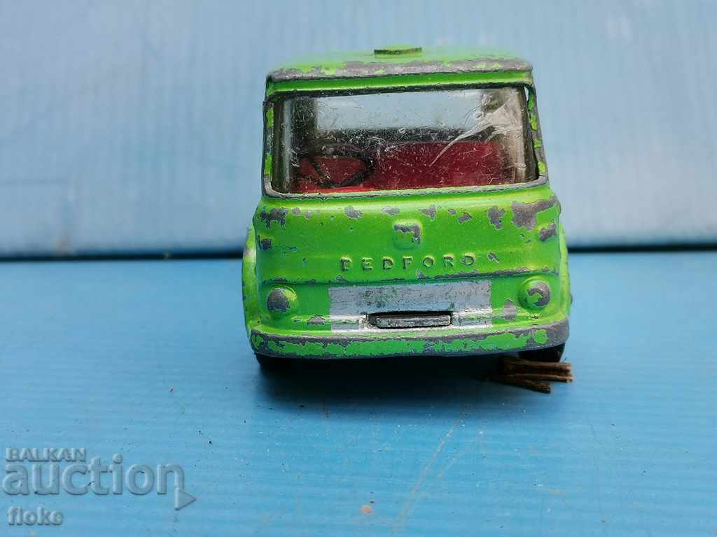 Auction  Metal truck