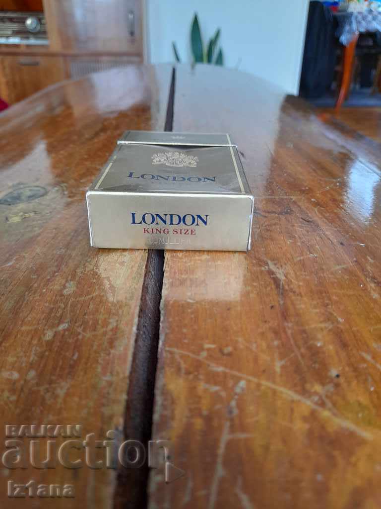 Old box of London cigarettes - 5 Old box of London cigarettes - 5