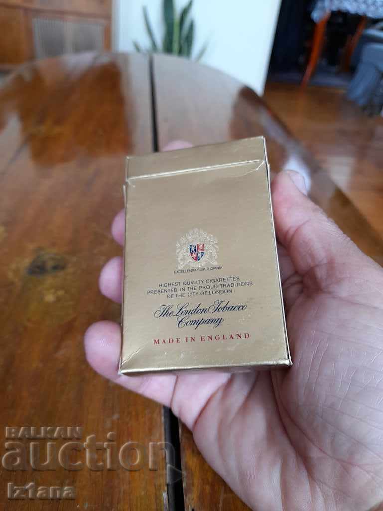 Old box of London cigarettes - 6 Old box of London cigarettes - 6
