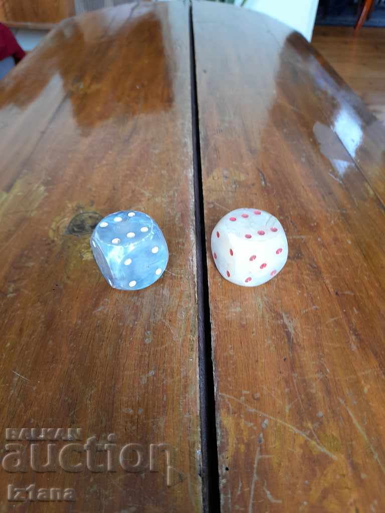 Old dice, dice with price 20.00 BGN | € 10.23 Old dice, dice with price 20.00 BGN | € 10.23