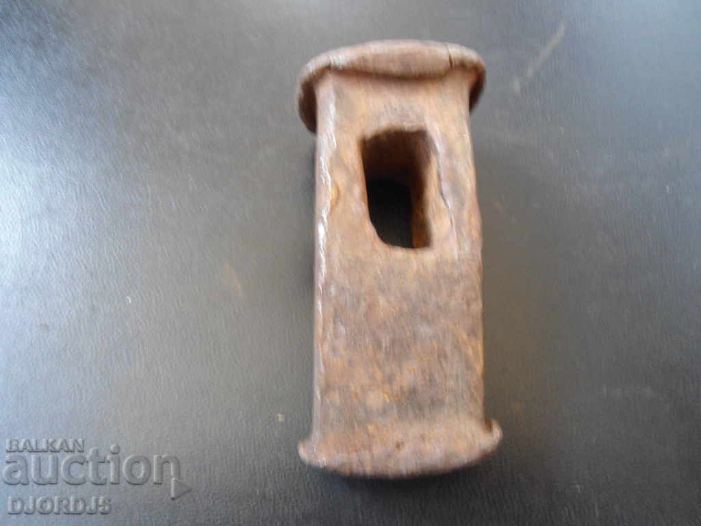 Star hammer with price 3.00 BGN | € 1.53 Star hammer with price 3.00 BGN | € 1.53