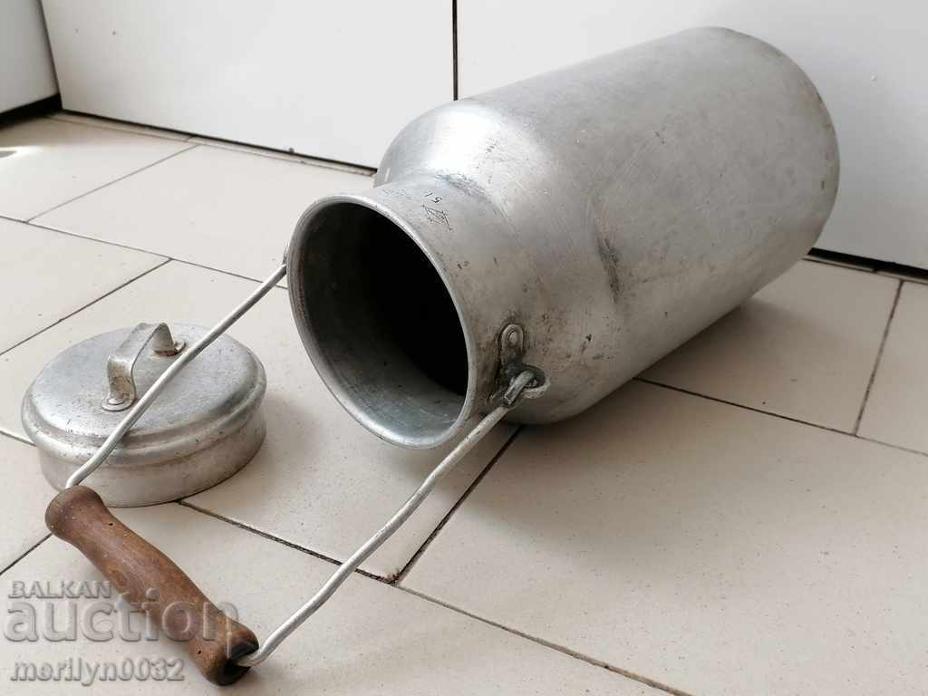 Delivery of Aluminum container milk gum 5 liters barrel can pitcher Delivery of Aluminum container milk gum 5 liters barrel can pitcher