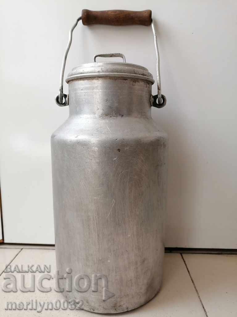 Алуминиев съд гюм за мляко 5 литра варел бидон канче