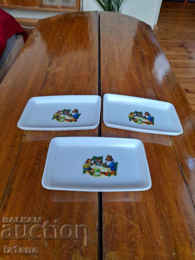 Old plastic plate, saucers with price 15.00 BGN | € 7.67