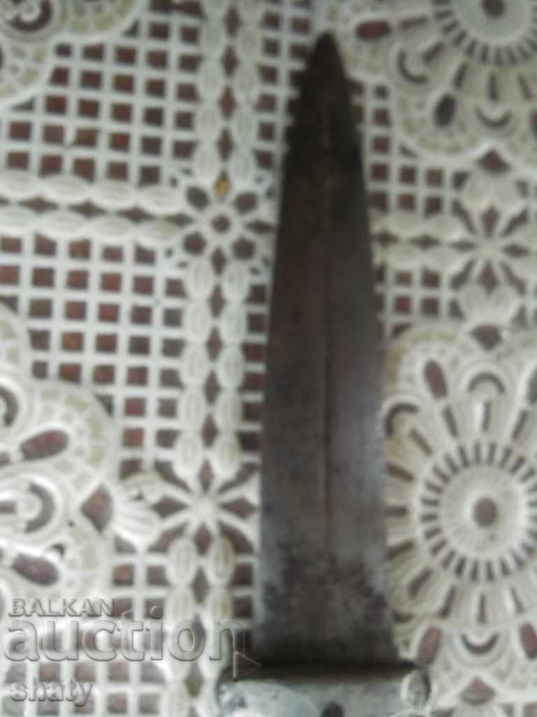 Δημοπρασία Παλιά στιλέτο bachelor