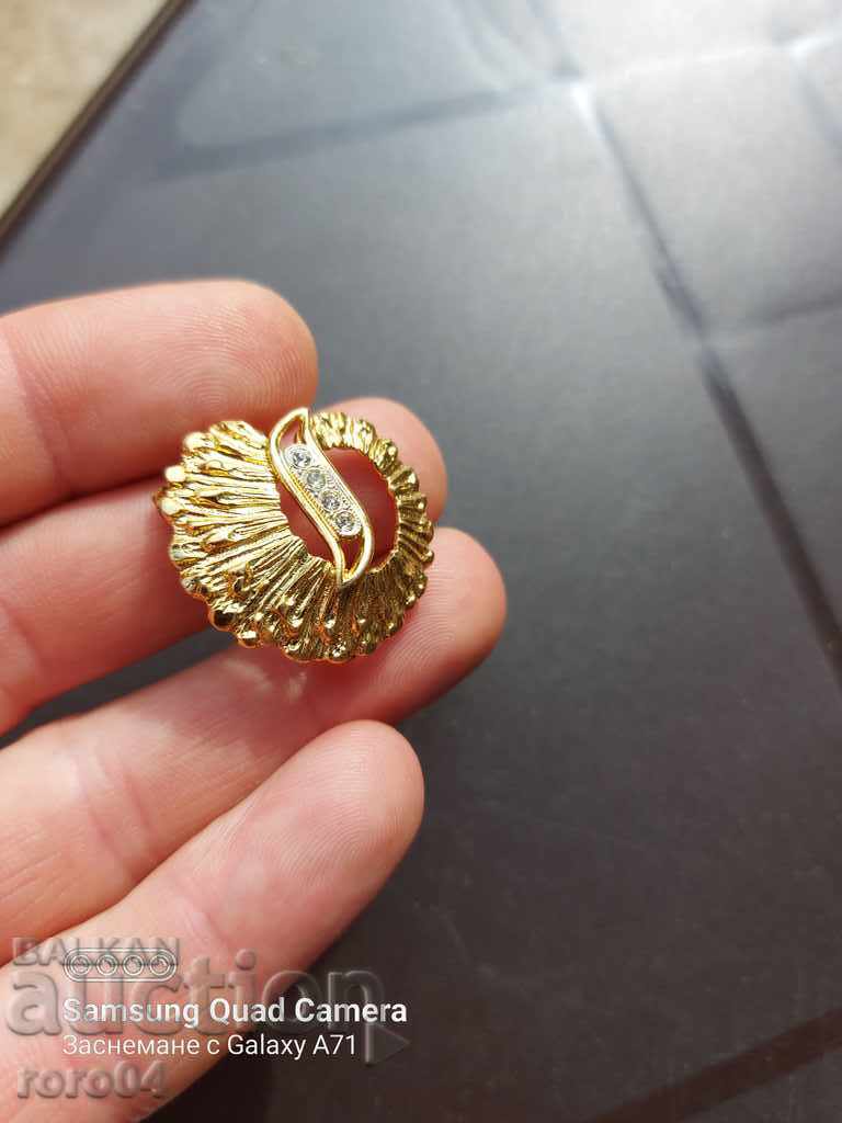 Auction BROOCH - STONES - GOLD Auction BROOCH - STONES - GOLD