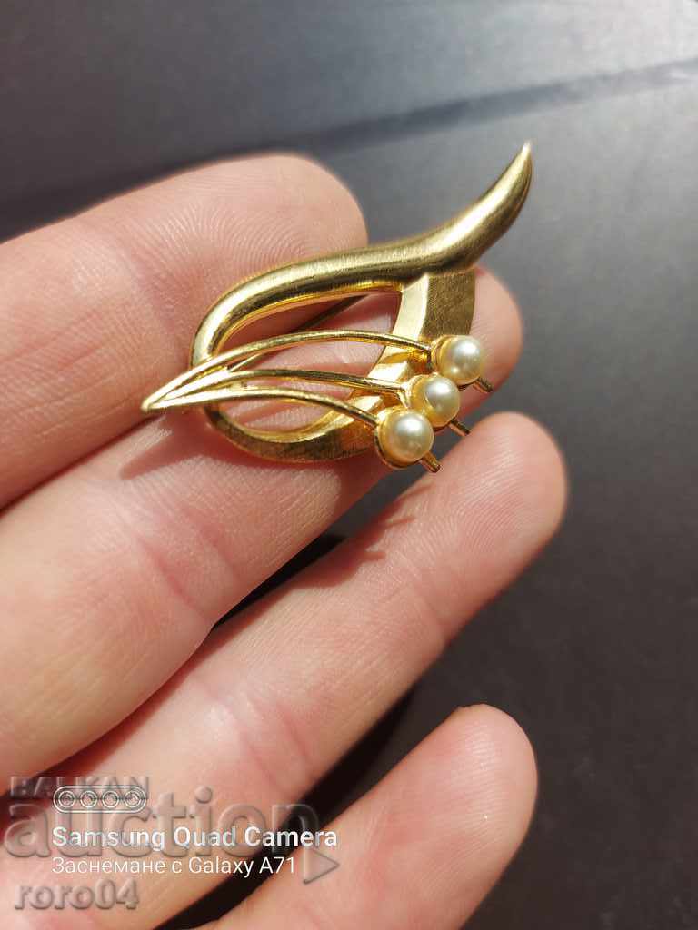 Аукцион БРОШКА - ПЕРЛИ - ПОЗЛАТА Аукцион БРОШКА - ПЕРЛИ - ПОЗЛАТА