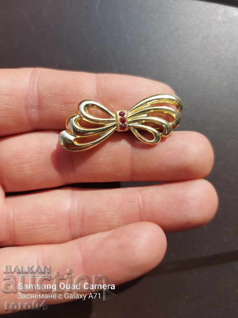 BROOCH - STONES with price 9.99 BGN | € 5.11 BROOCH - STONES with price 9.99 BGN | € 5.11