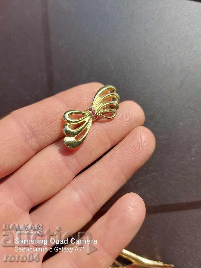 Auction BROOCH - STONES Auction BROOCH - STONES