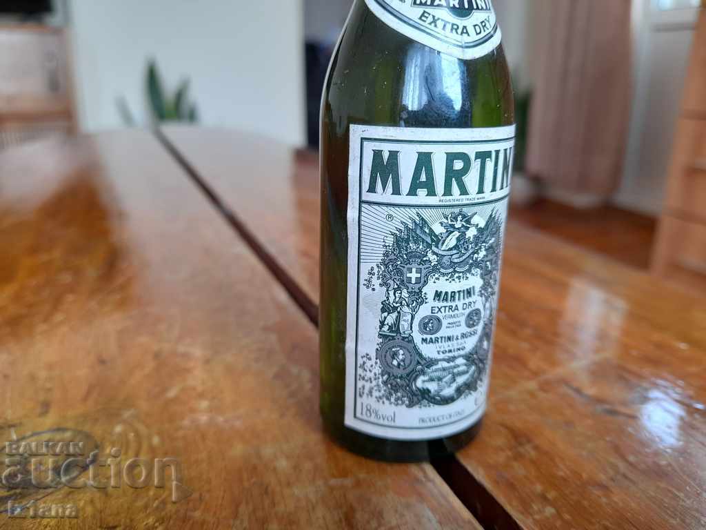 Παλιό μπουκάλι Martini με τιμή 20.00 BGN | € 10.23 Παλιό μπουκάλι Martini με τιμή 20.00 BGN | € 10.23