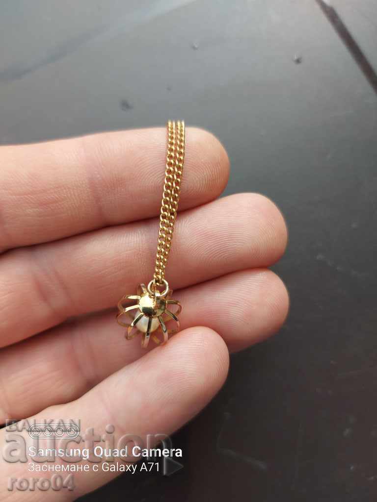 Delivery of MEDALLION - CHAIN - GOLD Delivery of MEDALLION - CHAIN - GOLD