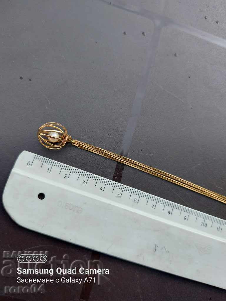 MEDALLION - CHAIN - GOLD - 6 MEDALLION - CHAIN - GOLD - 6