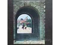 Γελαστός - πόλη Βελίκο Τάρνοβο, Είσοδος στο Τσαρέβετς