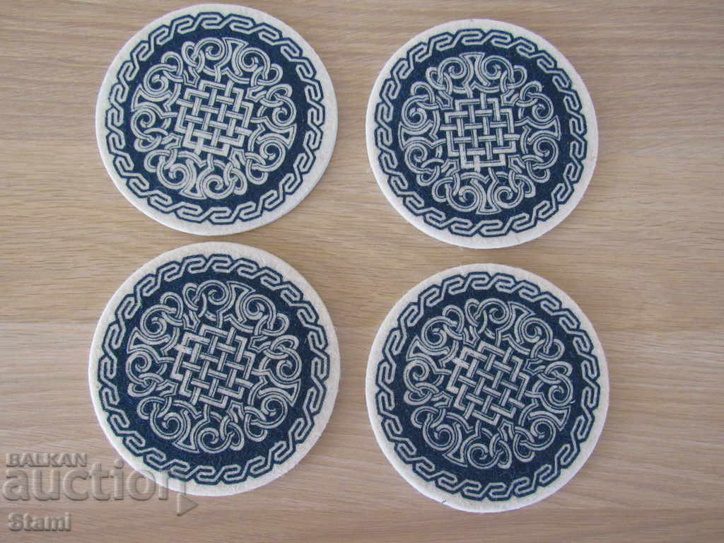 Комплект от 4 подложки за чаши от филц, Монголия с цена 22.00 лв. | € 11.25